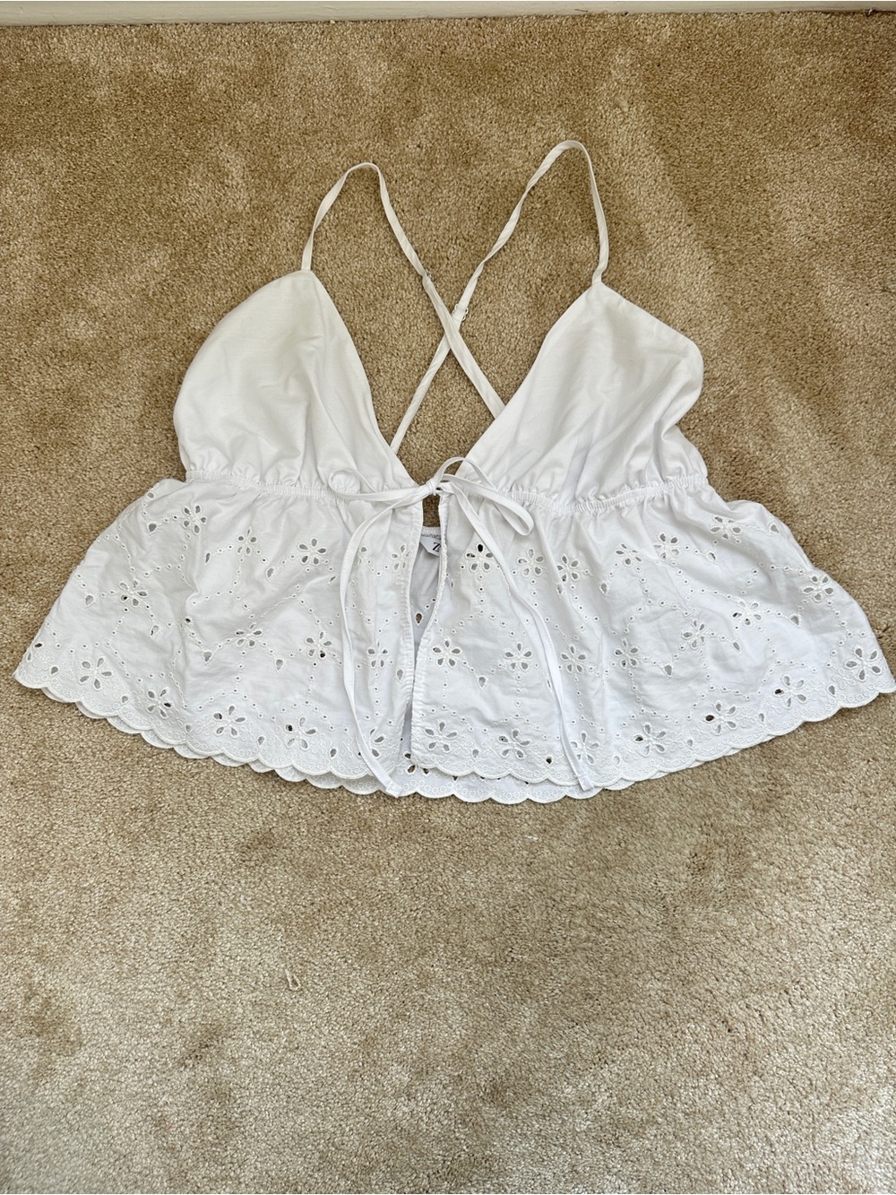 Zara White Eyelet Embroidered Tie-Front Crop Top – Size M
